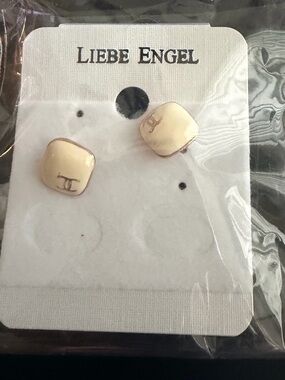 Cream Square Stud Earrings with Gold Trim